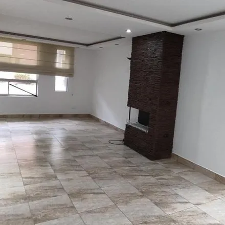 Rent this 4 bed house on Tupperware in Avenida Manuel Córdova Galarza, 170380