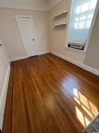 Rent this 3 bed apartment on 851 Van Nest Avenue in New York, NY 10462