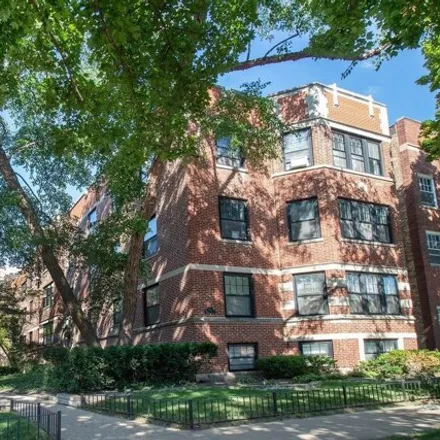 Rent this 2 bed condo on 726-732 Hinman Avenue in Evanston, IL 60202