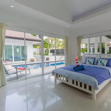 Rent this 4 bed house on Phuket