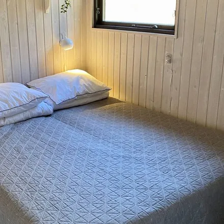 Rent this 2 bed house on Sparekassen Sjælland-Fyn in Kirketorvet, 4640 Faxe