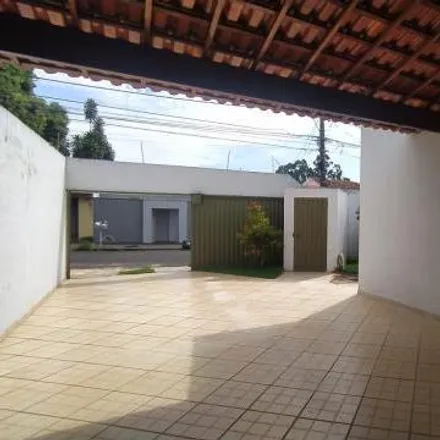 Buy this 3 bed house on Rua das Juritis in Cidade Jardim, Uberlândia - MG