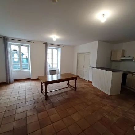Rent this 2 bed apartment on Chemin de la Combe de Bonnet in 46000 Cahors, France