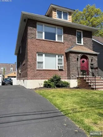 Rent this 2 bed house on 709 Hillside Avenue in Grantwood, Cliffside Park