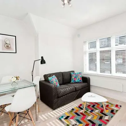 Image 5 - Hazlitt's, 6 Frith Street, London, W1D 5LD, United Kingdom - Apartment for rent