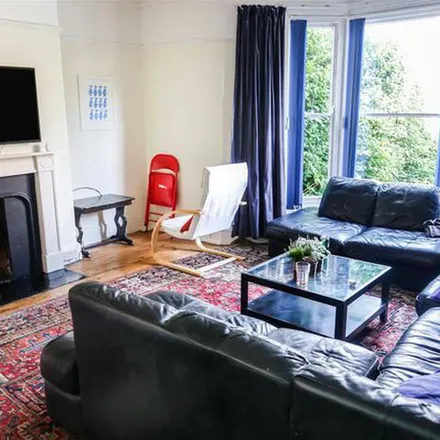 Image 7 - Heavitree Road, Exeter, EX1 2LT, United Kingdom - Apartment for rent