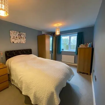 Image 6 - Bridgwater Embankment, West Timperley, WA14 4GY, United Kingdom - Apartment for sale