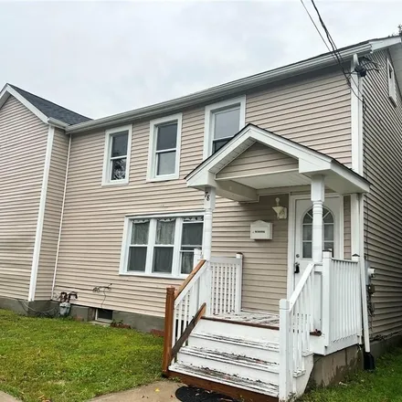 Rent this 3 bed townhouse on 78 Franklin Street in City of Port Jervis, NY 12771