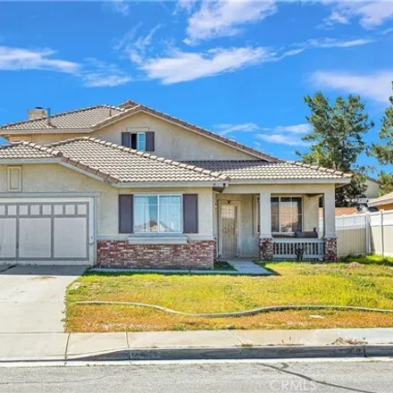 Buy this 4 bed house on 14369 Aspen Street in Hesperia, CA 92344