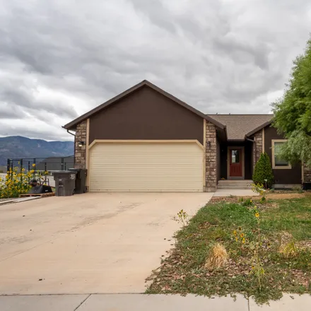 Buy this 6 bed house on 691 West 1100 South in Richfield, UT 84701