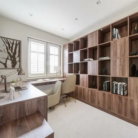 Image 7 - Wren Avenue, London, NW2 6UG, United Kingdom - Duplex for sale