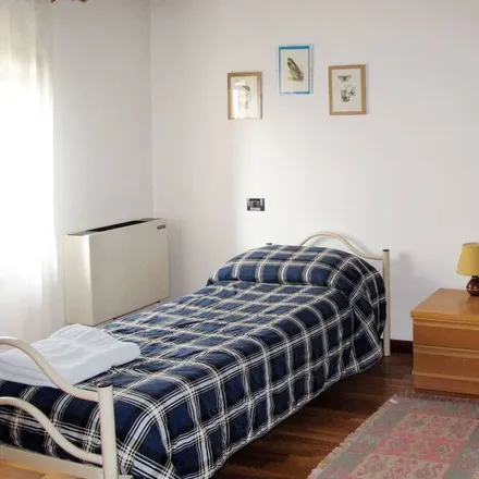 Rent this 2 bed apartment on 31047 Ponte di Piave TV