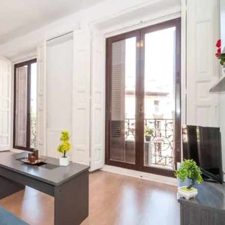Rent this 3 bed apartment on Madrid in Calle Mayor, 37