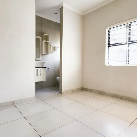 Rent this 3 bed apartment on North Street in KwaDukuza Ward 18, KwaDukuza Local Municipality