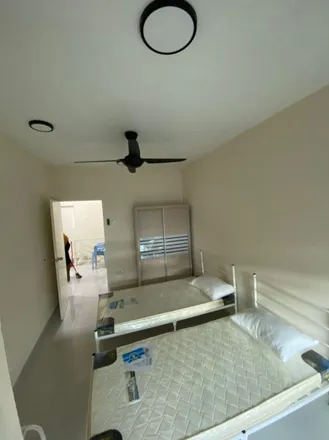 Rent this 4 bed apartment on unnamed road in Darulaman Utama, Kuala Ketil