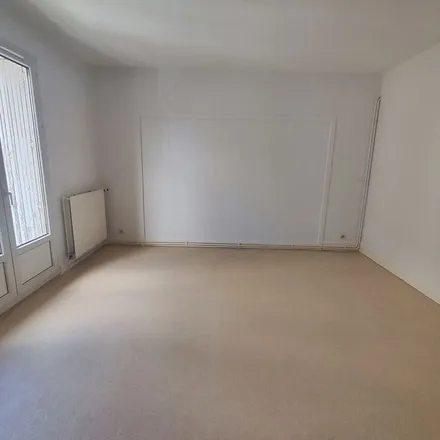 Image 1 - 100 Rue Nationale, 37000 Tours, France - Apartment for rent