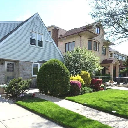 Buy this 5 bed house on unnamed road in New York, NY 11365