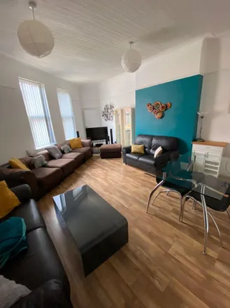 Rent this 4 bed apartment on Hawarden Avenue in Liverpool, L15 3JT