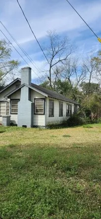Buy this 2 bed house on 263 Jeff Street in Dothan, AL 36303