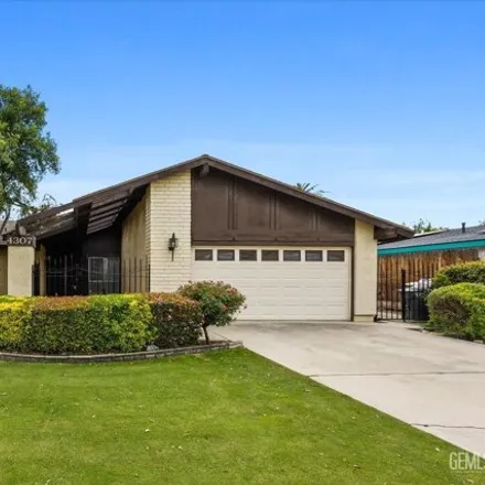 Buy this 3 bed house on 4307 Woodlake Drive in Bakersfield, CA 93309