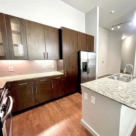 Image 6 - 2400 McCue Road, Houston, TX 77056, USA - Apartment for rent