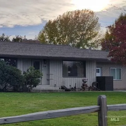 Buy this 3 bed house on 714 Burrell Avenue in Lewiston, ID 83501