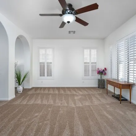 Image 6 - 7141 North Pipers Run Place, North Las Vegas, NV 89084, USA - House for sale