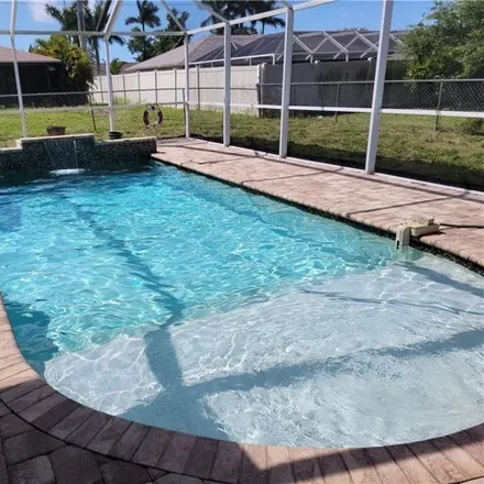Image 3 - 420 Gleason Pkwy, Cape Coral, Florida, 33914 - House for sale