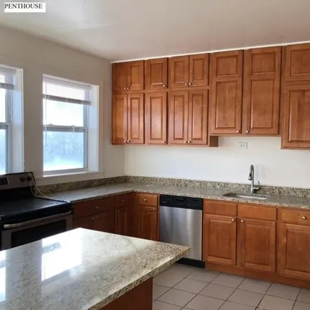 Image 3 - 5902-5910 North Kenmore Avenue, Chicago, IL 60660, USA - House for sale