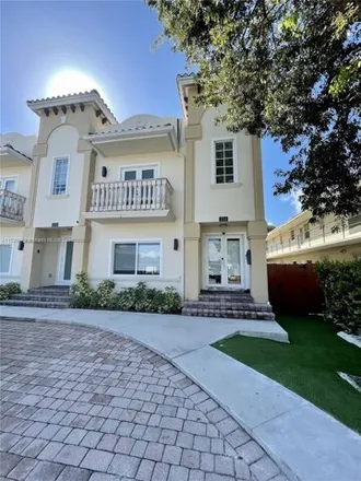 Rent this 3 bed townhouse on 1724 Mayo Street in Hollywood, FL 33020