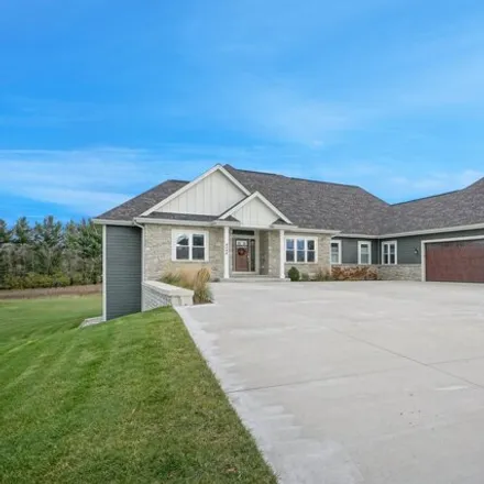 Buy this 4 bed house on 4064 Whispering Pass in Village of Richfield, WI 53017