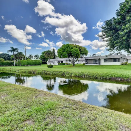 Buy this 2 bed condo on 199 Seville Lane in Palm Beach County, FL 33446