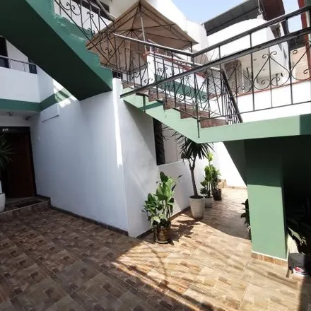 Buy this 13 bed house on Jirón Sillustani in San Juan de Lurigancho, Lima Metropolitan Area 15427