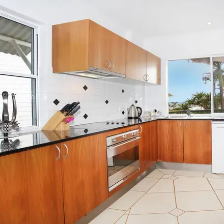 Image 9 - Point Arkwright, Sunshine Coast Regional, Queensland, Australia - Apartment for rent
