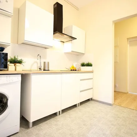 Rent this 6 bed apartment on Zielona 63 in 90-749 Łódź, Poland