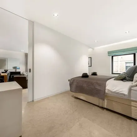 Image 4 - Babmaes Street, London, SW1Y 6HD, United Kingdom - Apartment for rent