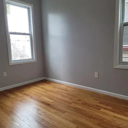 Image 6 - 123 Bayview Avenue, West Bergen, Jersey City, NJ 07305, USA - Apartment for rent