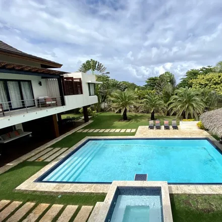Buy this studio house on Luxury Villas $ 1
