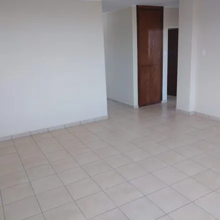 Image 5 - Milton Road, Richmond Estate, Parow, 7460, South Africa - Apartment for rent