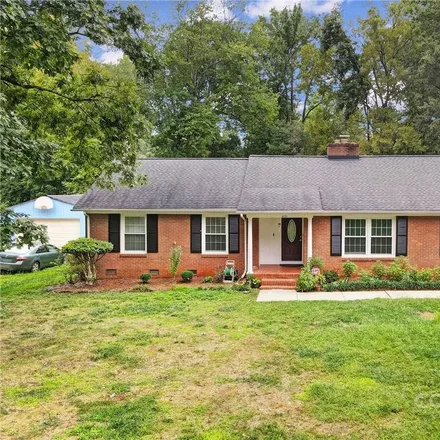 Buy this 3 bed house on 4701 Dawnwood Drive in Charlotte, NC 28212