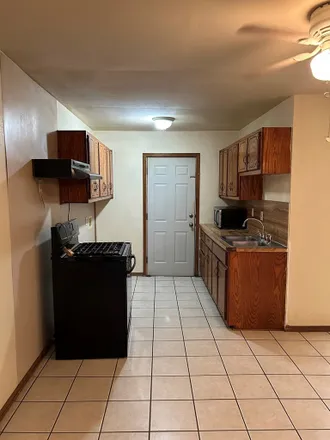 Image 4 - 1900 North Tom Green Avenue, Odessa, TX 79761, USA - House for rent