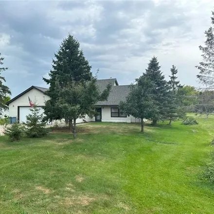 Image 2 - 251 Oak Road, Roseau County, MN 56763, USA - House for sale