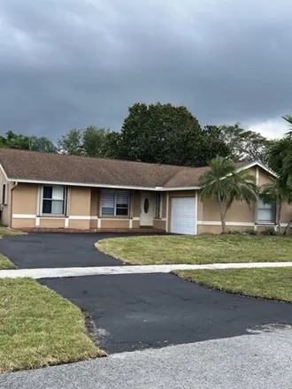 Rent this 3 bed house on 9211 Southampton Place in Century Village Boca Raton, Palm Beach County