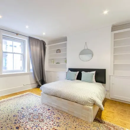 Rent this 4 bed apartment on The Eternal Flame in Bond Street, London
