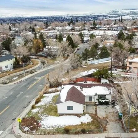 Image 3 - 1199 Wyoming Avenue, Reno, NV 89503, USA - House for sale