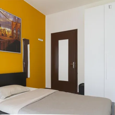 Rent this 5 bed room on Viale Nazario Sauro 9 in 20124 Milan MI, Italy