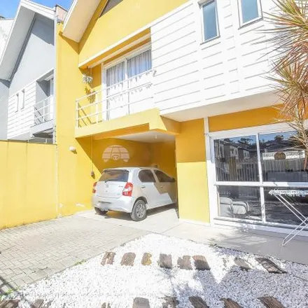 Buy this 3 bed house on Rua Hilário Moro 74 in Tingui, Curitiba - PR