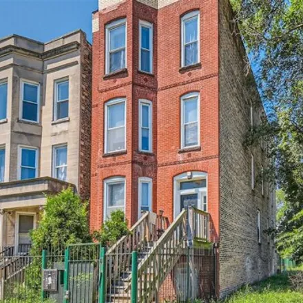 Buy this 1studio house on Former Betsy Ross Elementary School in 6059 South Wabash Avenue, Chicago