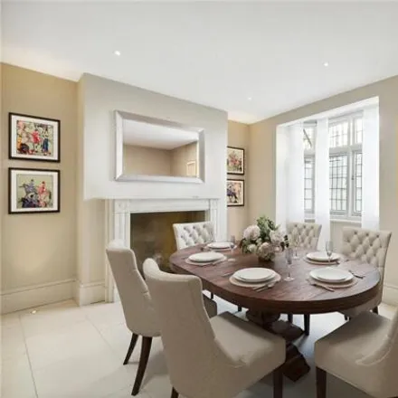 Image 9 - 30 Bywater Street, London, SW3 4XD, United Kingdom - Townhouse for sale