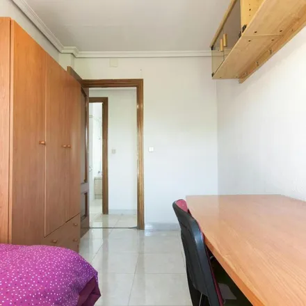 Image 3 - Vía Lusitana, 28025 Madrid, Spain - Apartment for rent